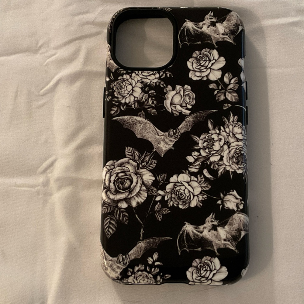 iPhone14 Floral Bat Design Black & White Phone Case in gloss